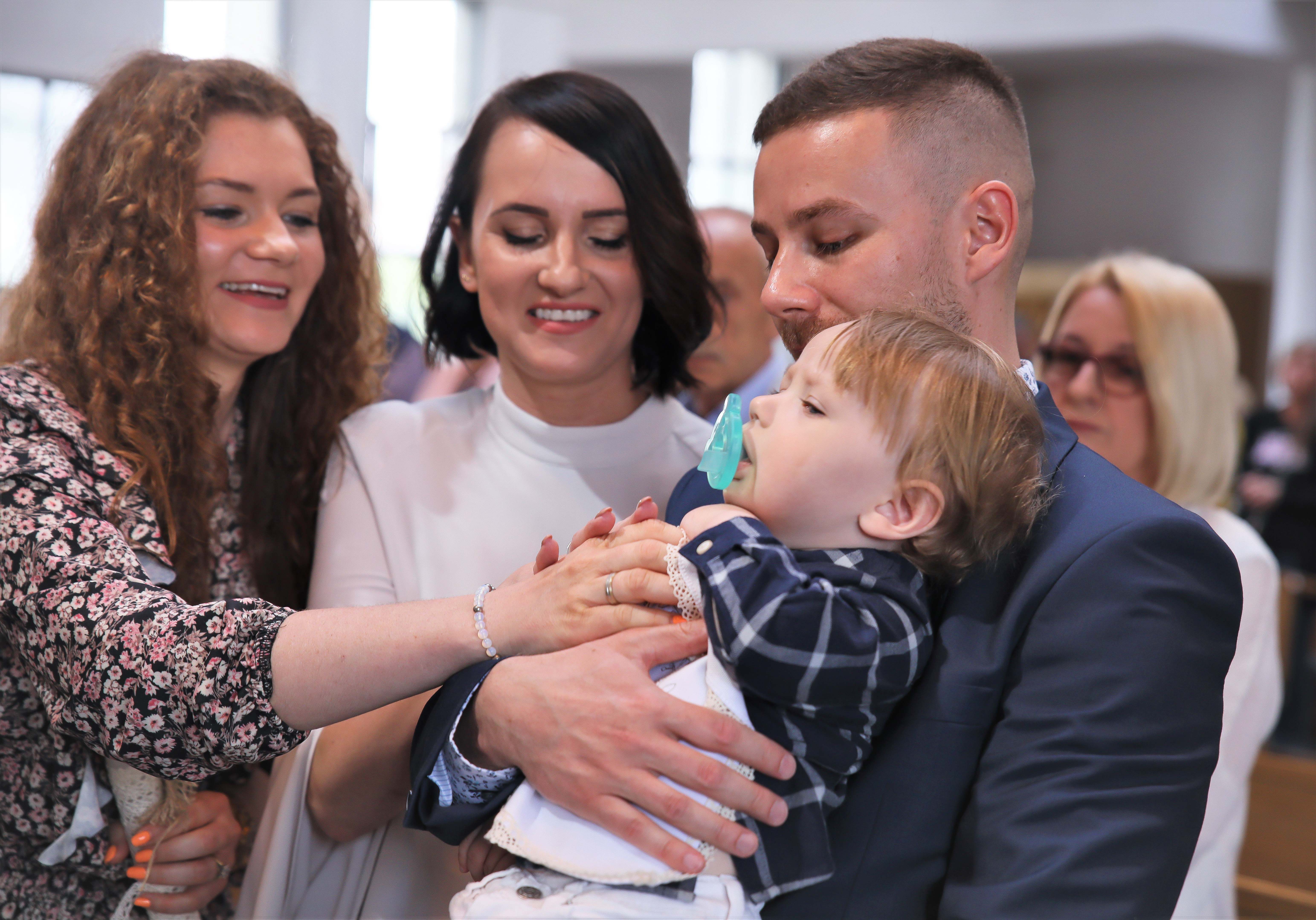 Fotografia chrzcin — rodzinne chwile