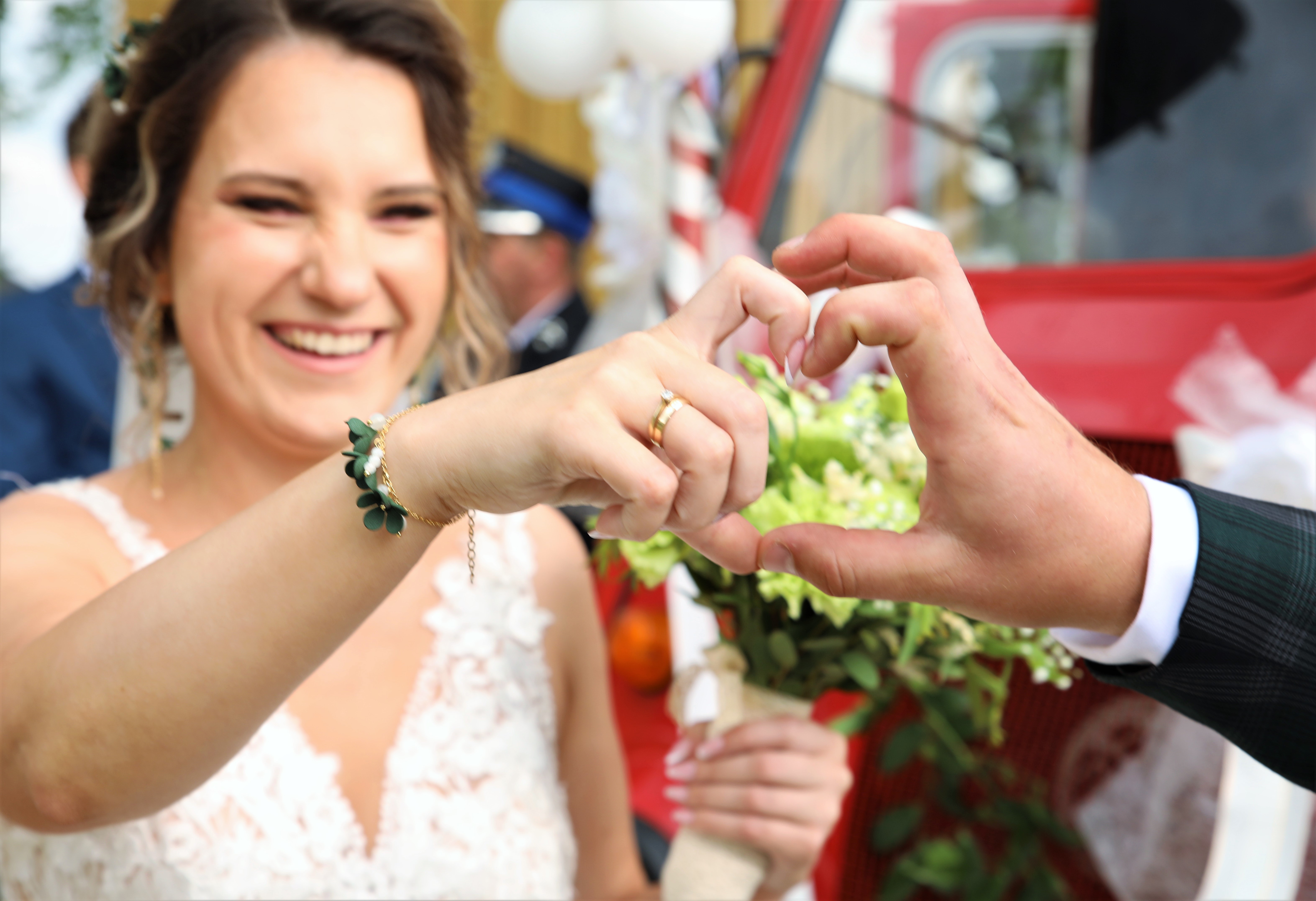 Sesja narzeczeńska — naturalna fotografia par
